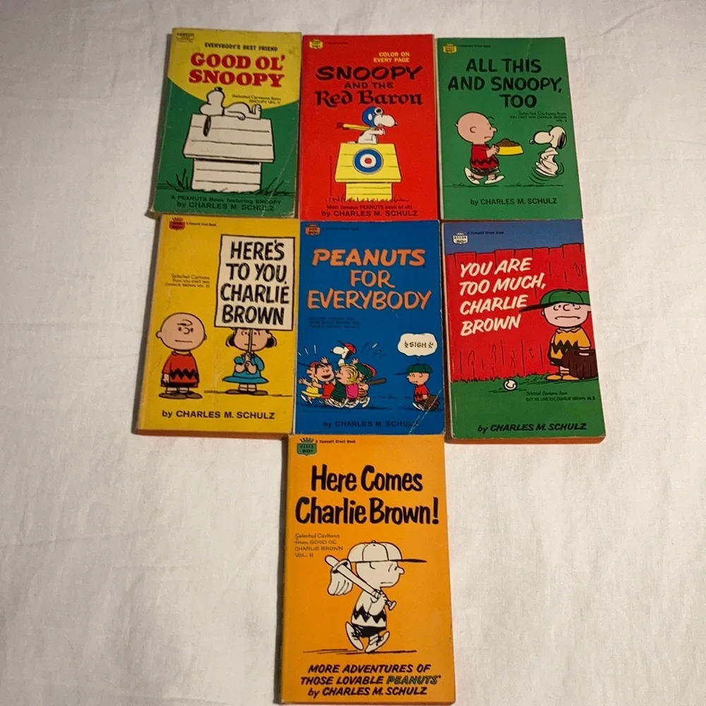 Charles M Schulz peanuts snoopy collectible softcover books - Picture 3 of 17